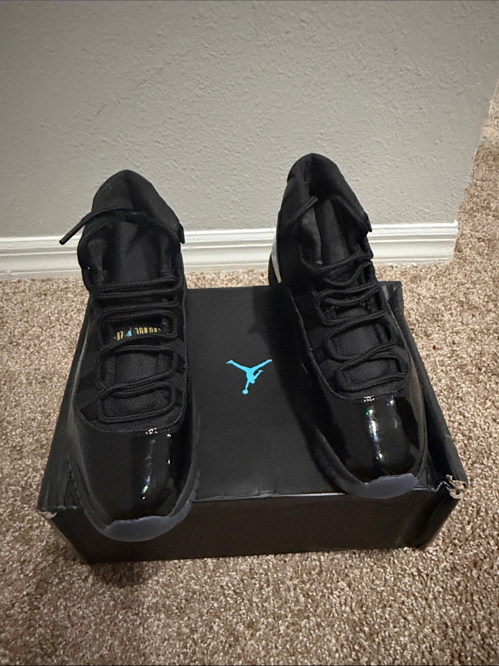 Nike Air Jordan 11 Low Men's Sneakers - Black